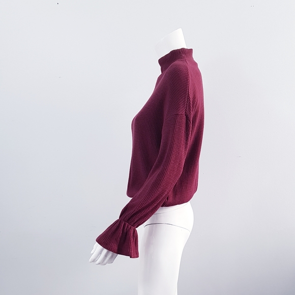 Fab Stretchy William Rast Knit w/Bell Wrist Tie Up (D) - Picture 2 of 4